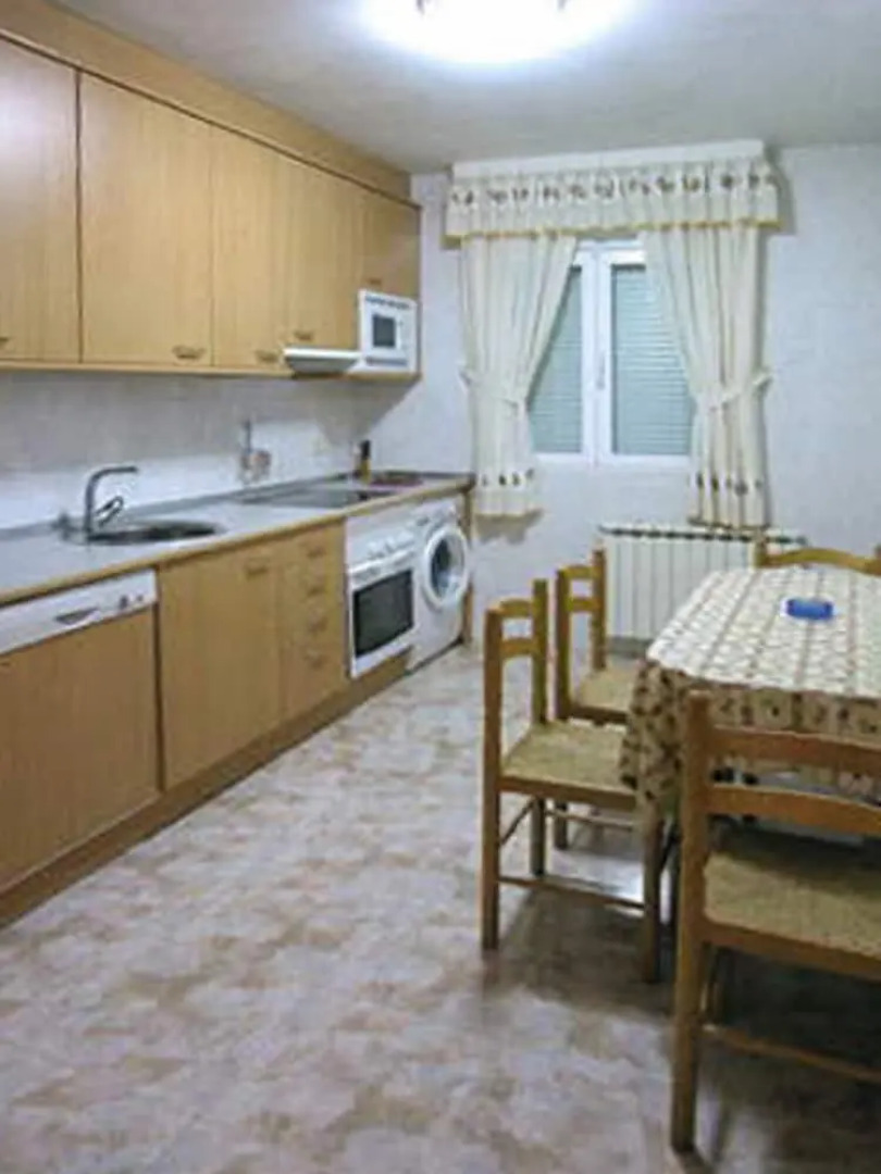 House With 3 Bedrooms in Navacepeda de Tormes, With Wonderful Mountain