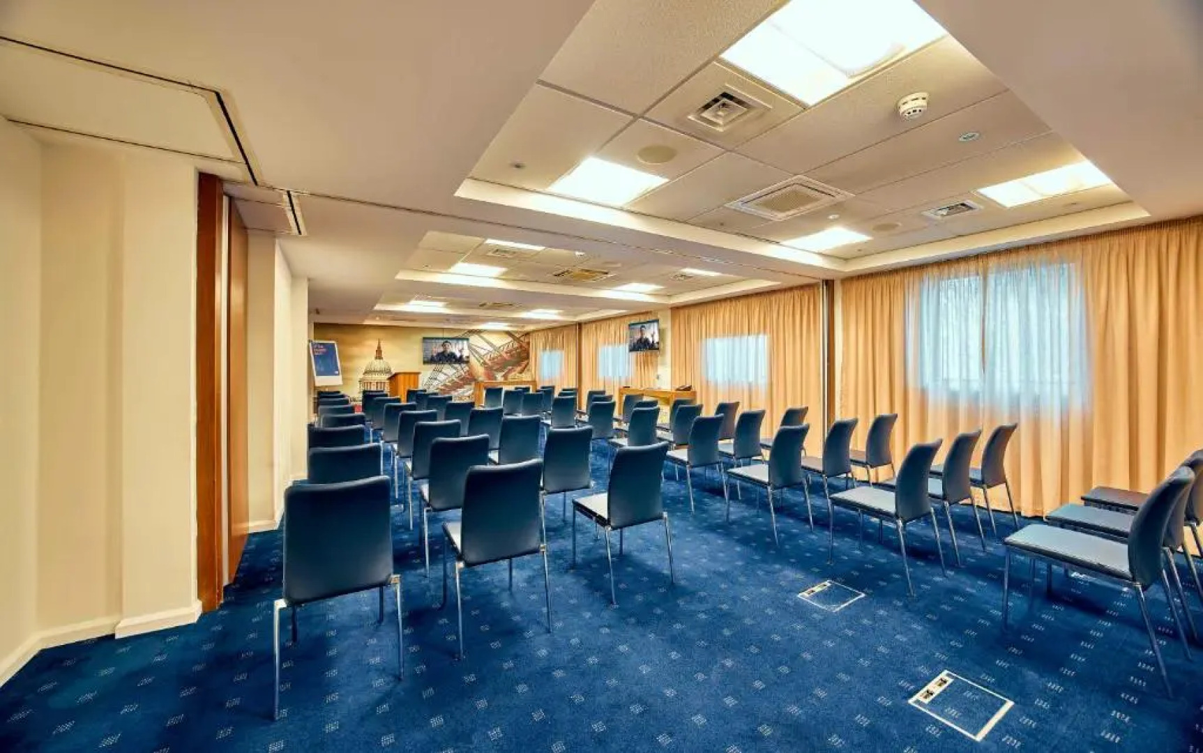 Holiday Inn Express London - Stratford by IHG
