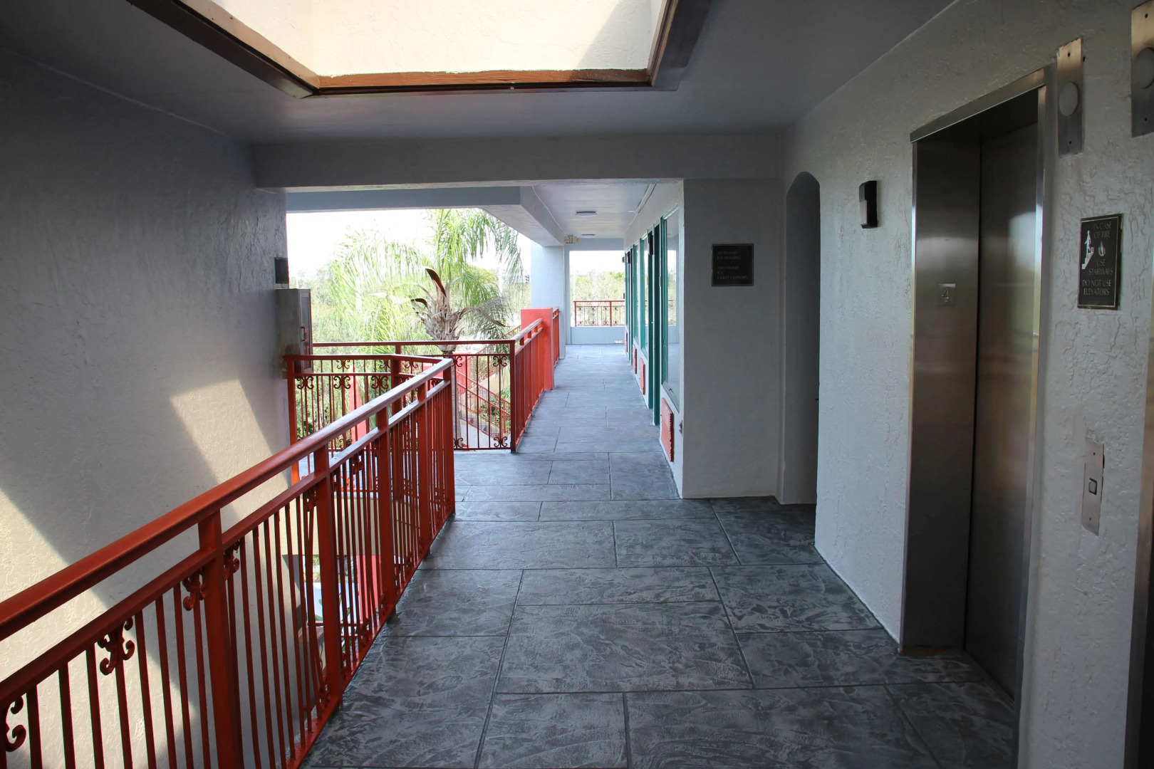 Boca Suites Deerfield Beach, SureStay Collection by BW