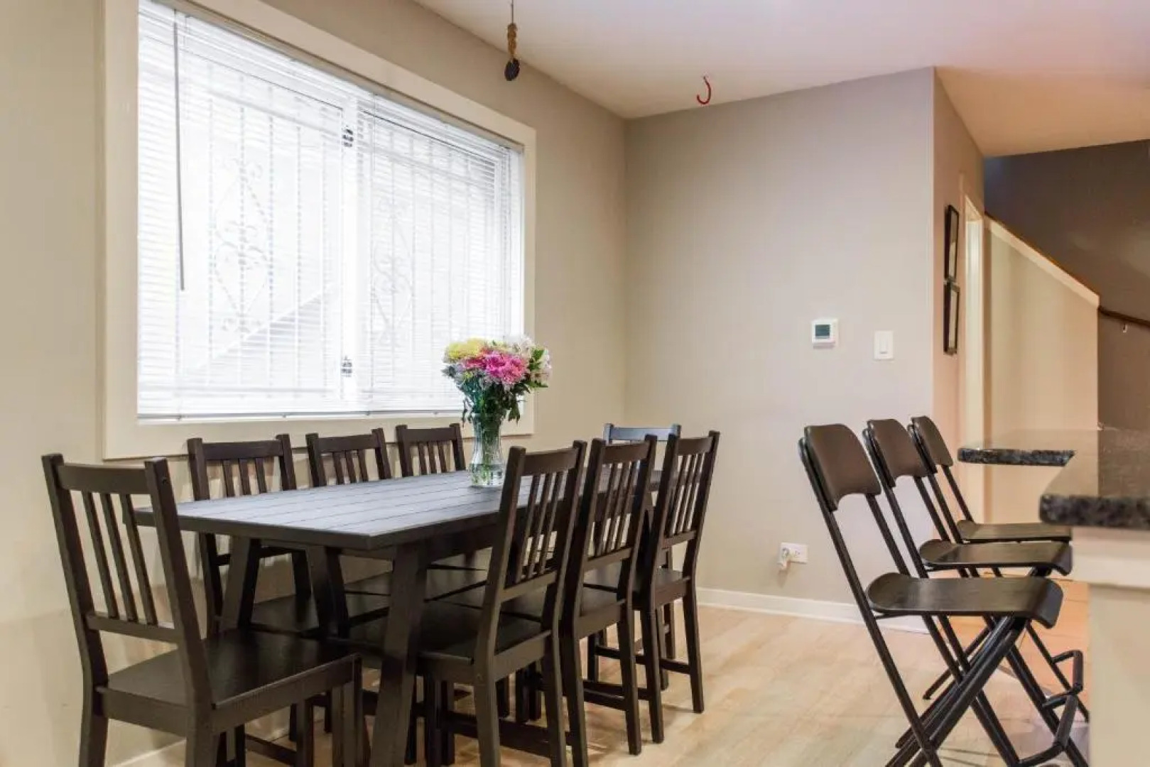 Old Town-Gold Coast Amazing 3 br Home/ Free Parking/ Breakfast/ Backyard/ Walk Everywhere/ Pets OK