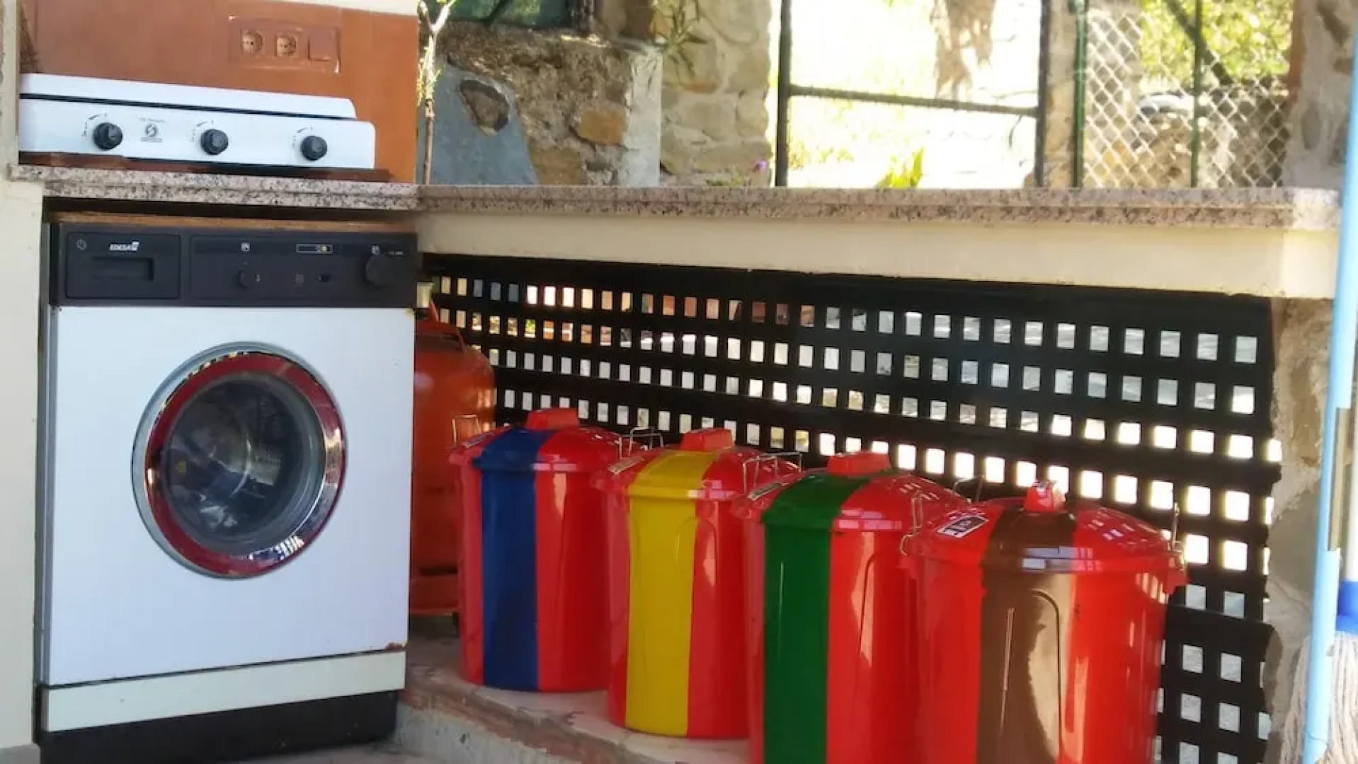 Studio with enclosed garden and wifi at Valencia de Alcantara