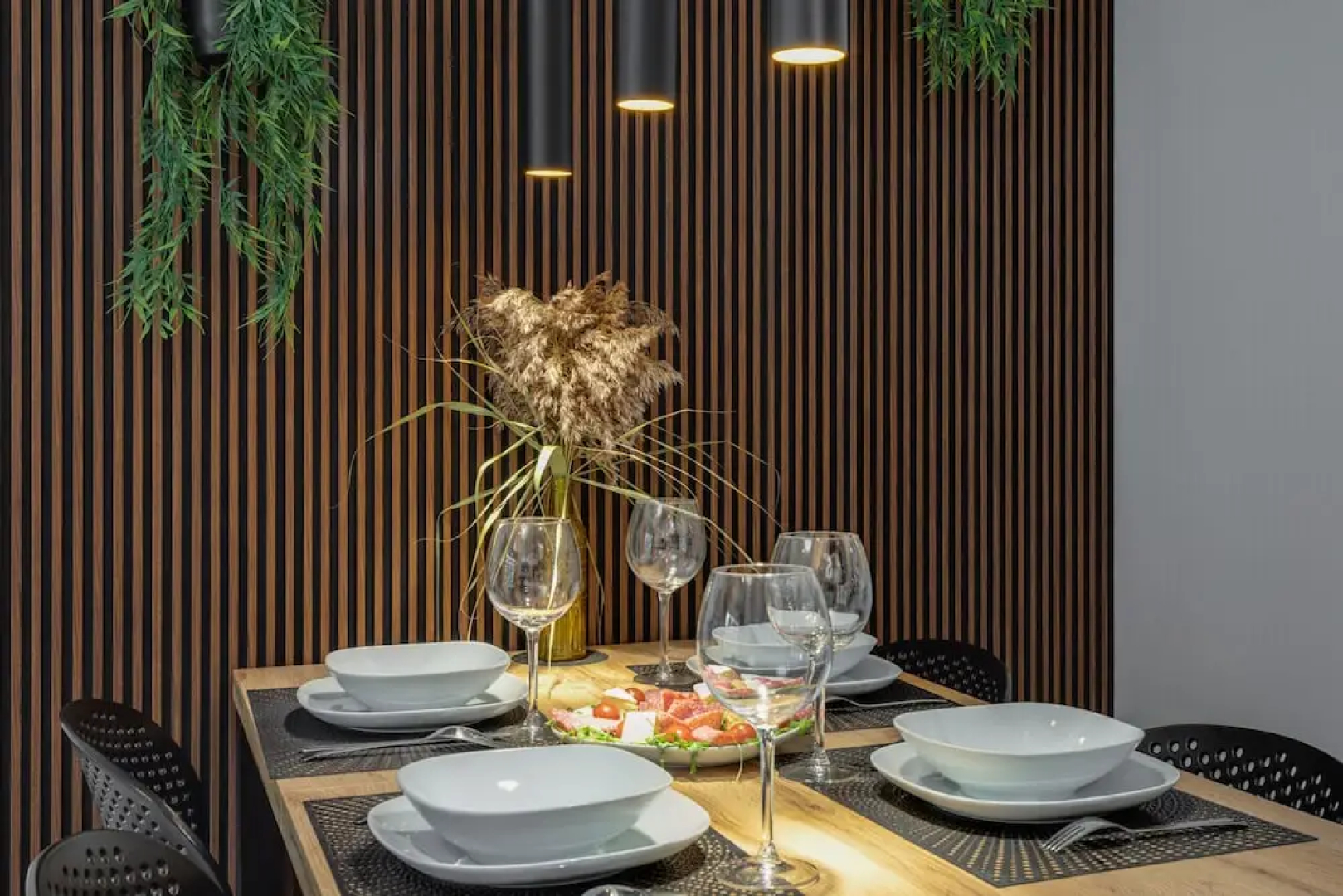 Lux Apartment Coast by Renters Prestige