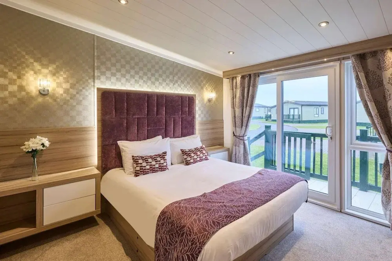 Host Stay Whistler Deluxe Lodge