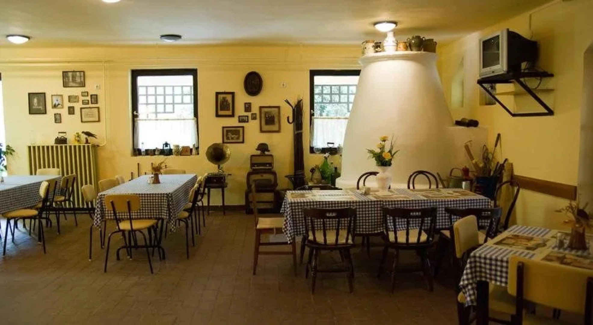 Thermal Kemping es Motel