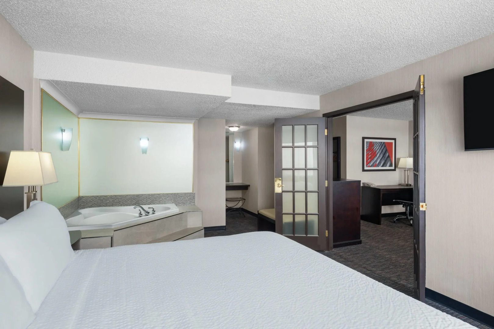 Ramada Plaza by Wyndham Regina Downtown