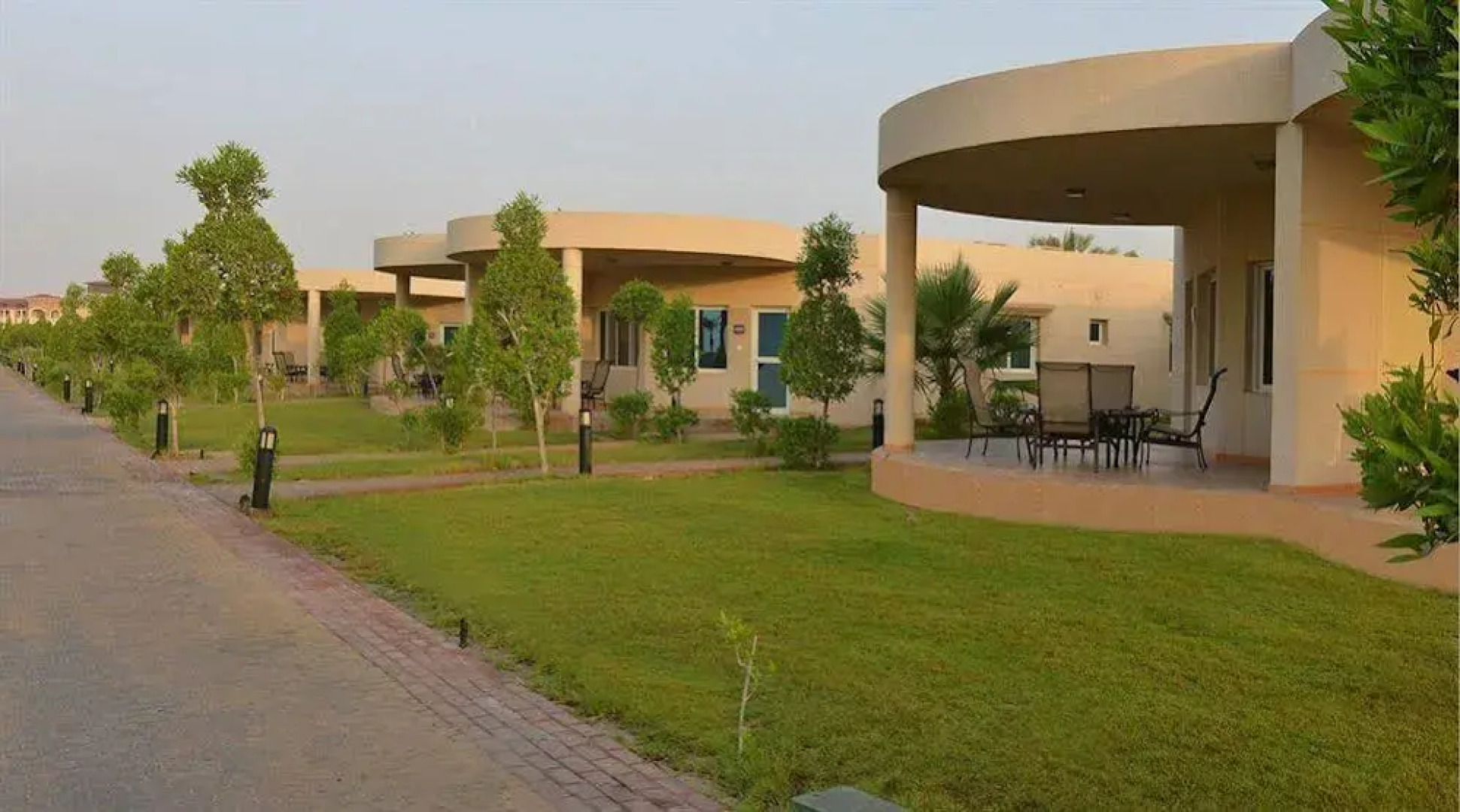 Boudl Half Moon Resort