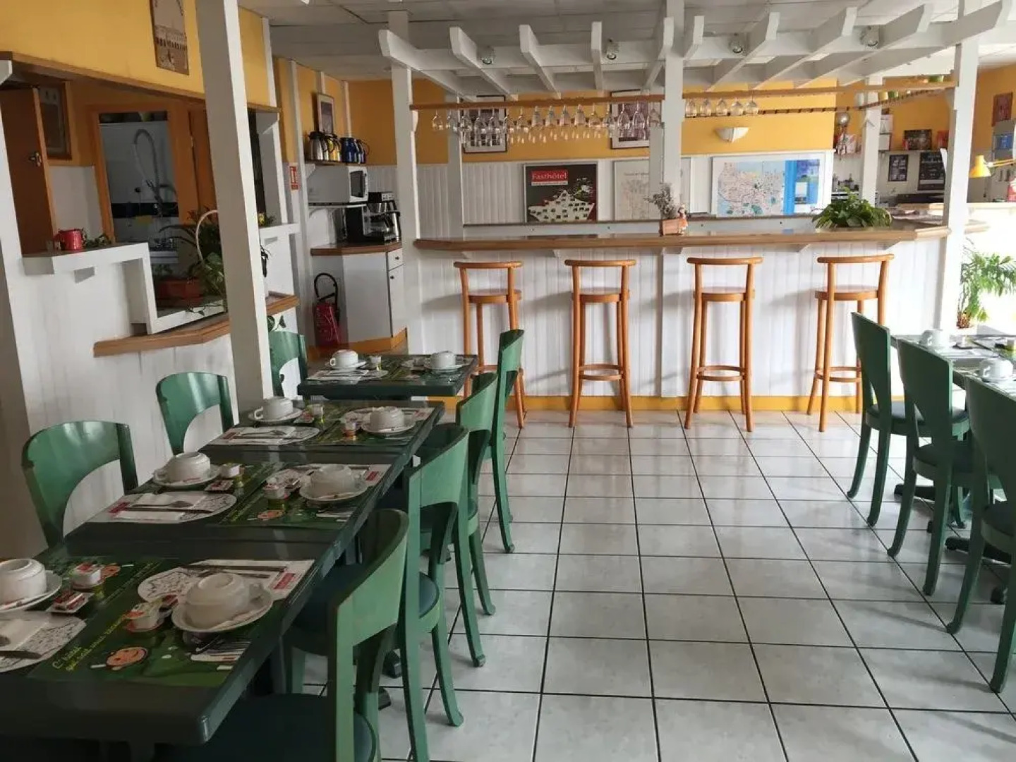 Fasthôtel Paris Ouest - Plaisir