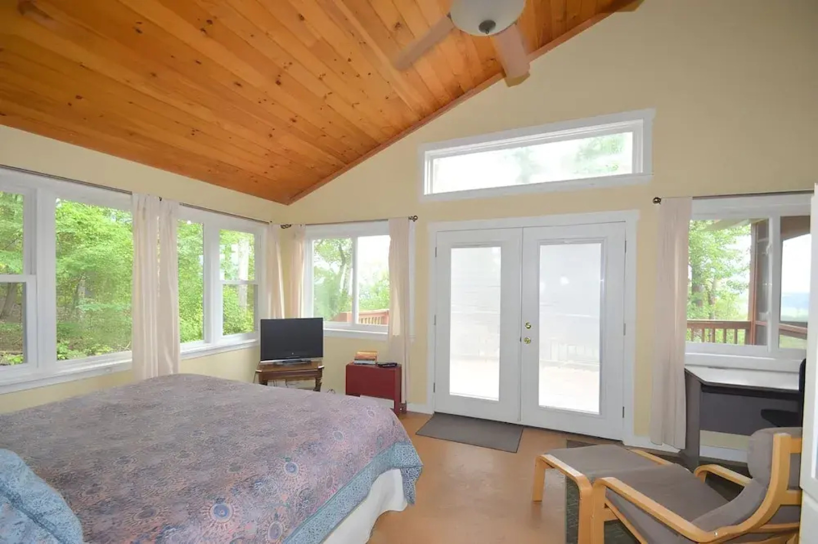 Above Sleepy Hollow - A Hidden Getaway