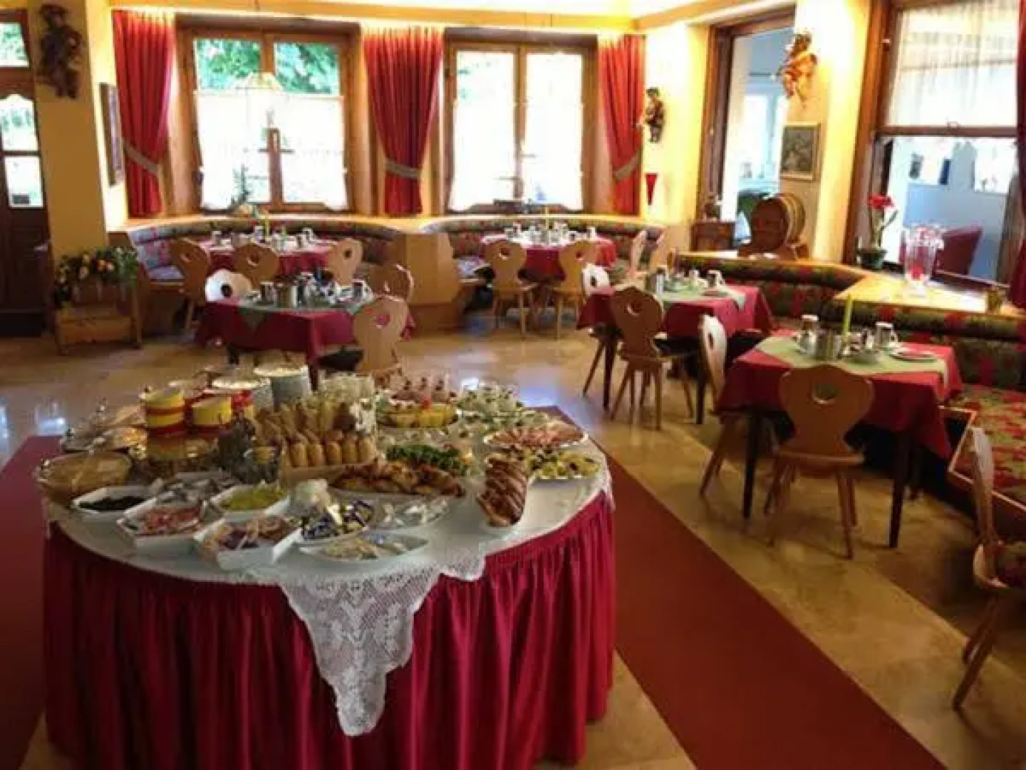 Gasthof Hotel WALTRAUD