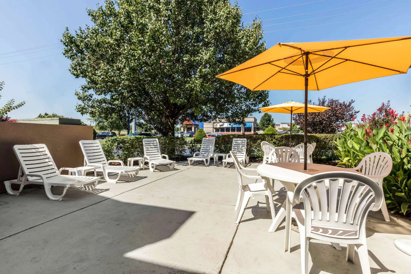 Quality Suites Paducah I-24