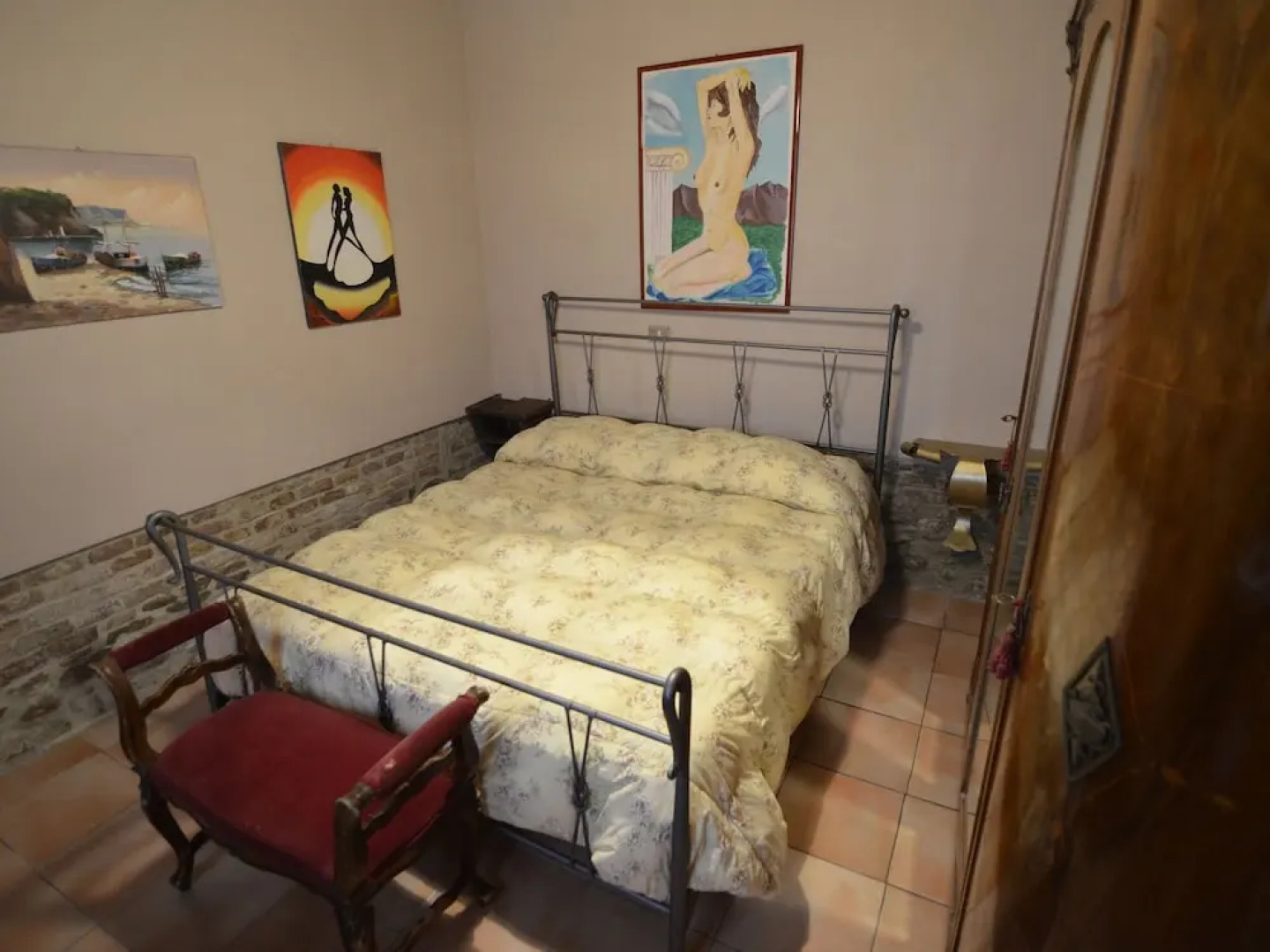 Cushy Apartment With Swimming Pool, Garden,fireplace,parking