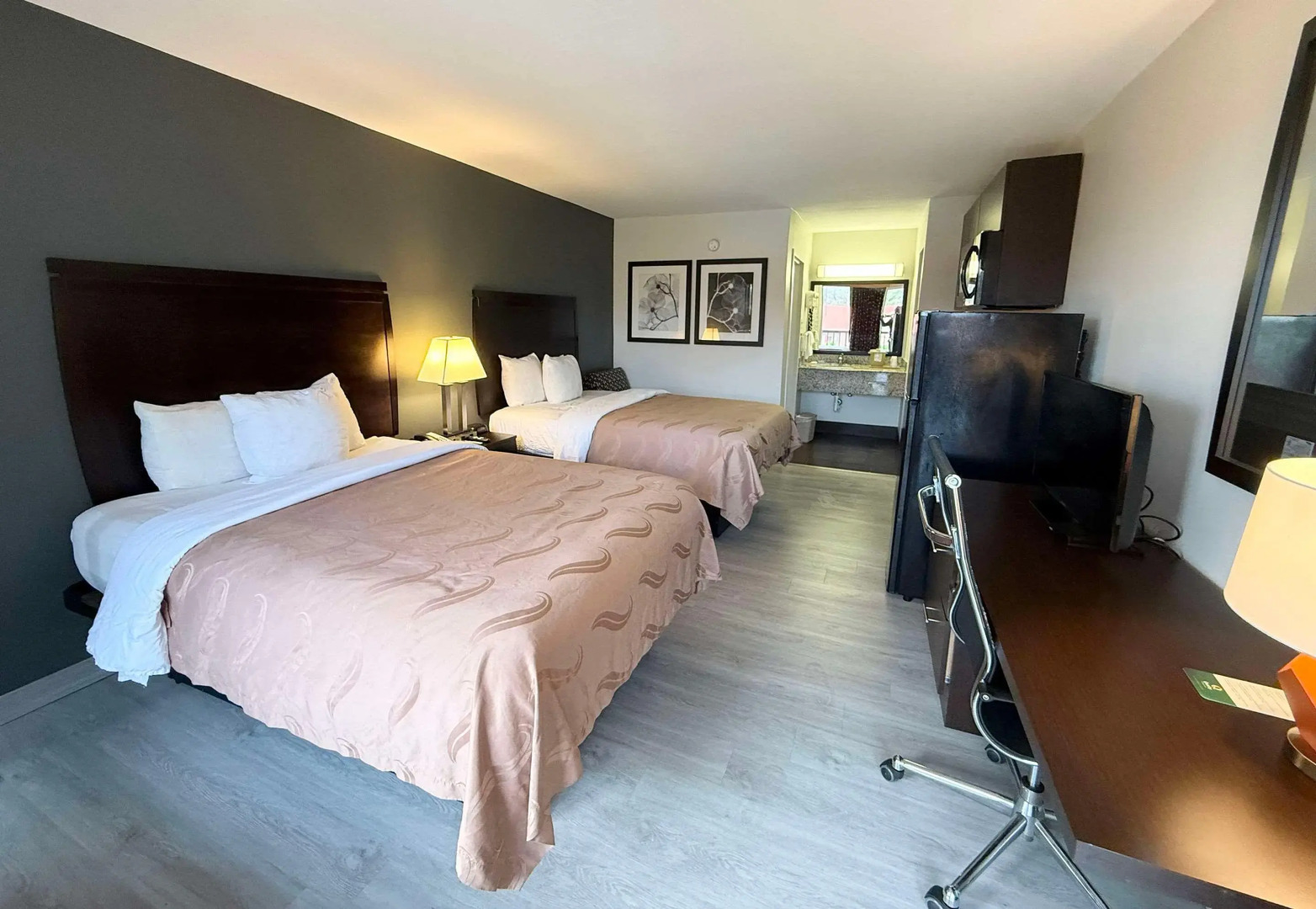 Quality Inn & Suites Baton Rouge West – Port Allen