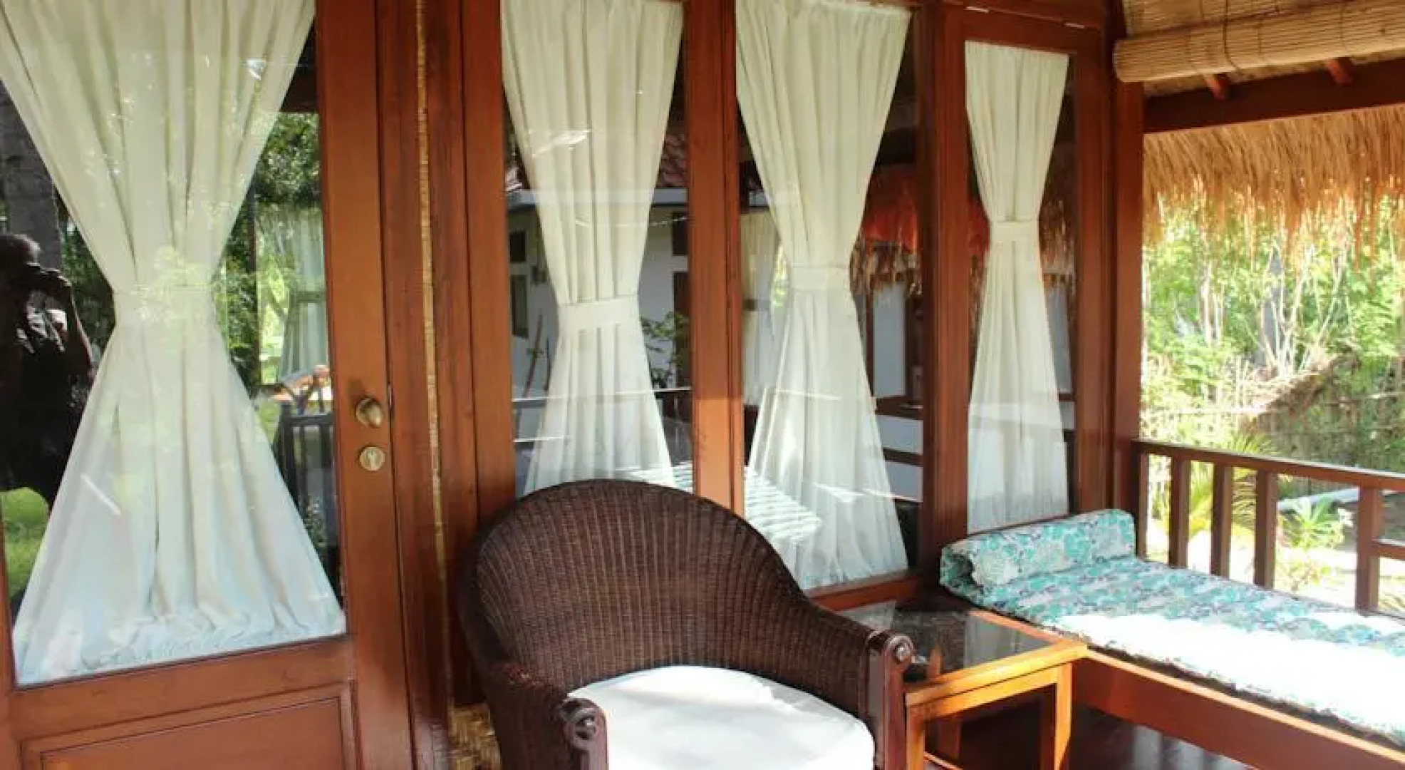 Kebun Kupu Kupu Gili Meno Eco Resort