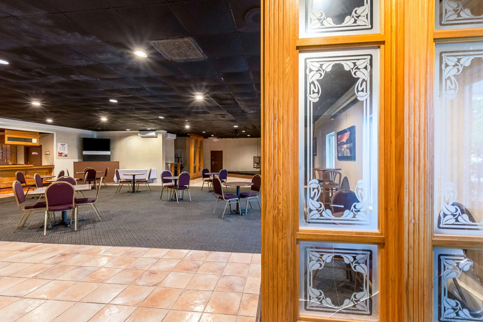 Rodeway Inn & Suites