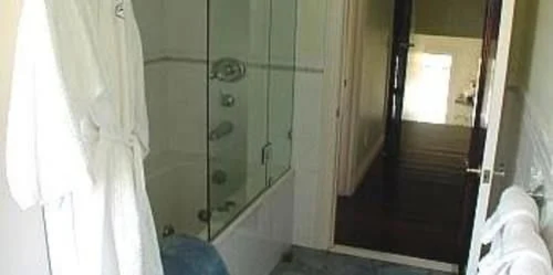 Seatuck Cove House Waterfront B&B