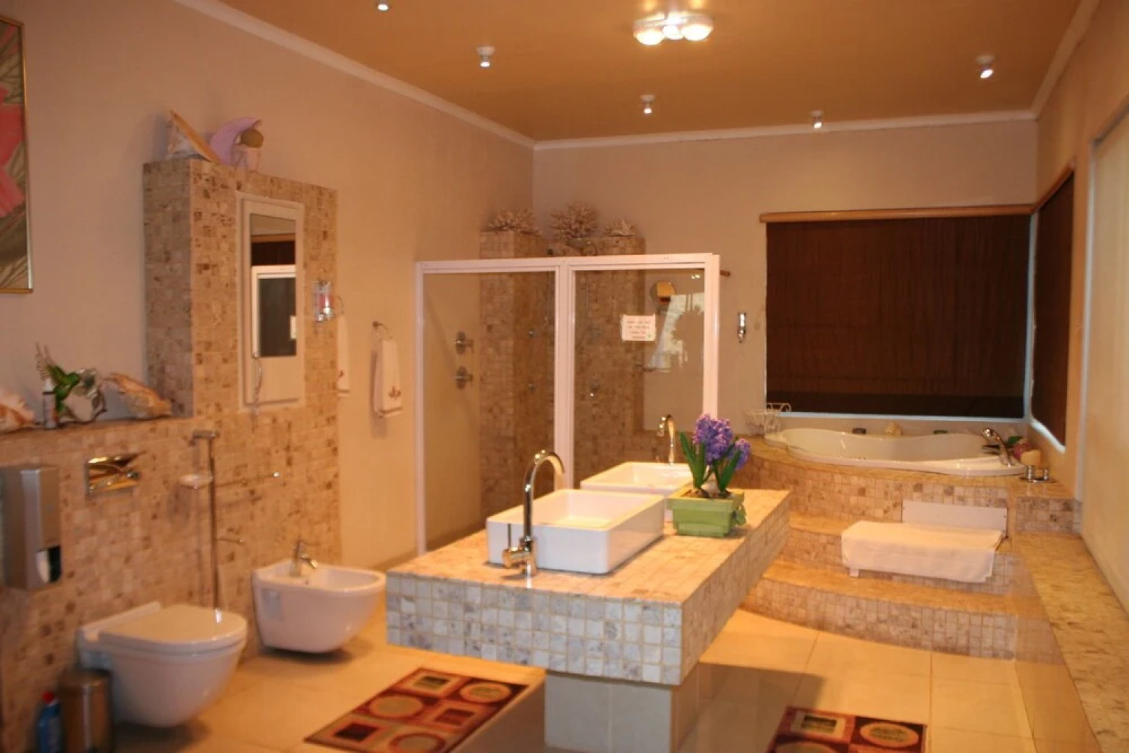 Villa Candilabra Guesthouse