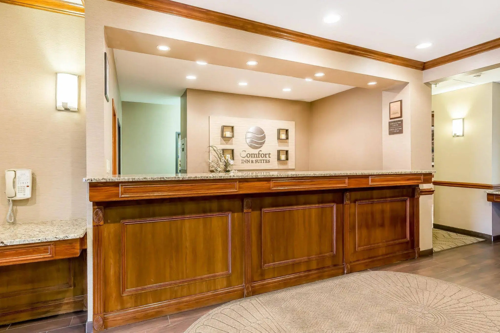 Comfort Inn & Suites