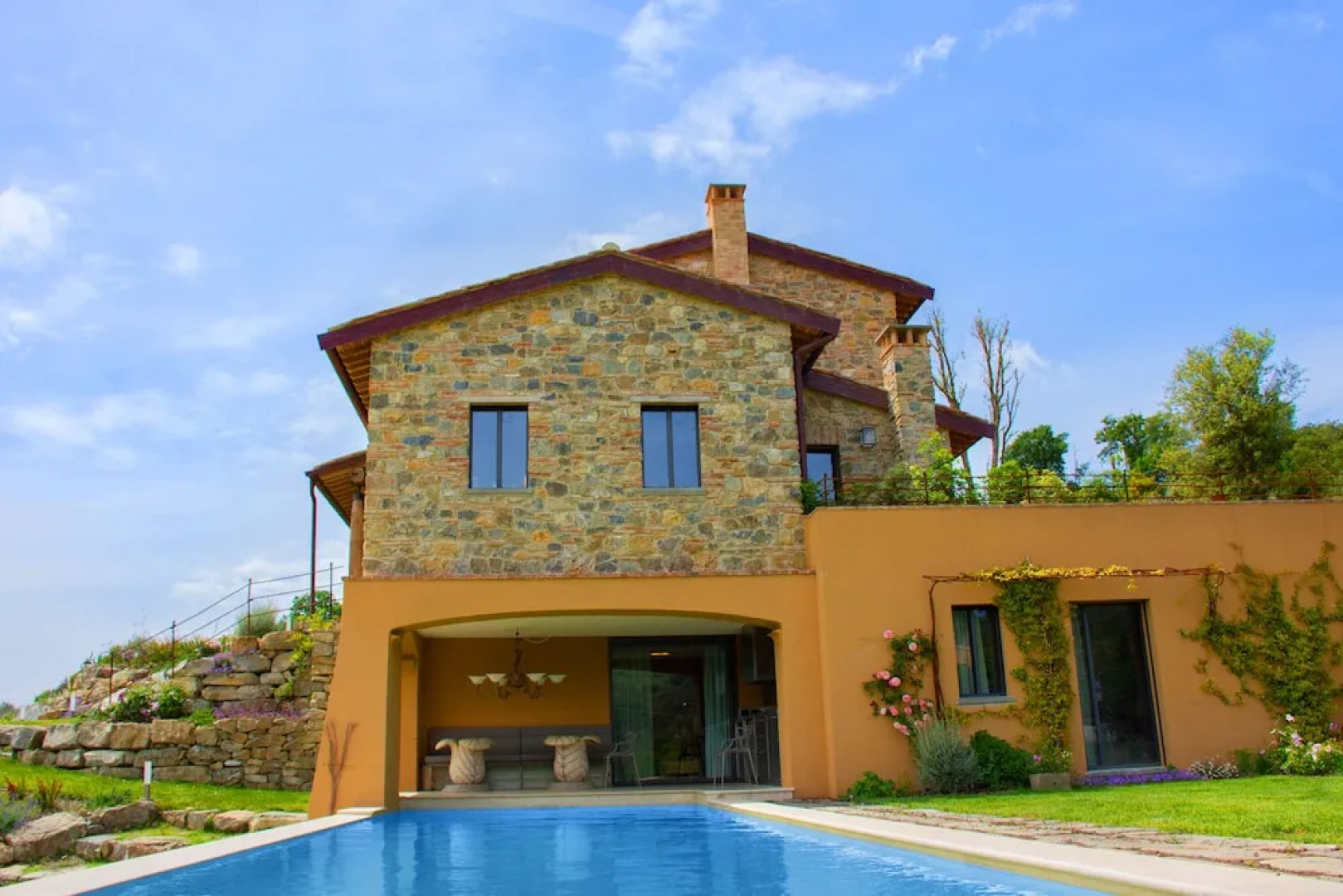 Wonderful Private Villa With Pool in Riparbella