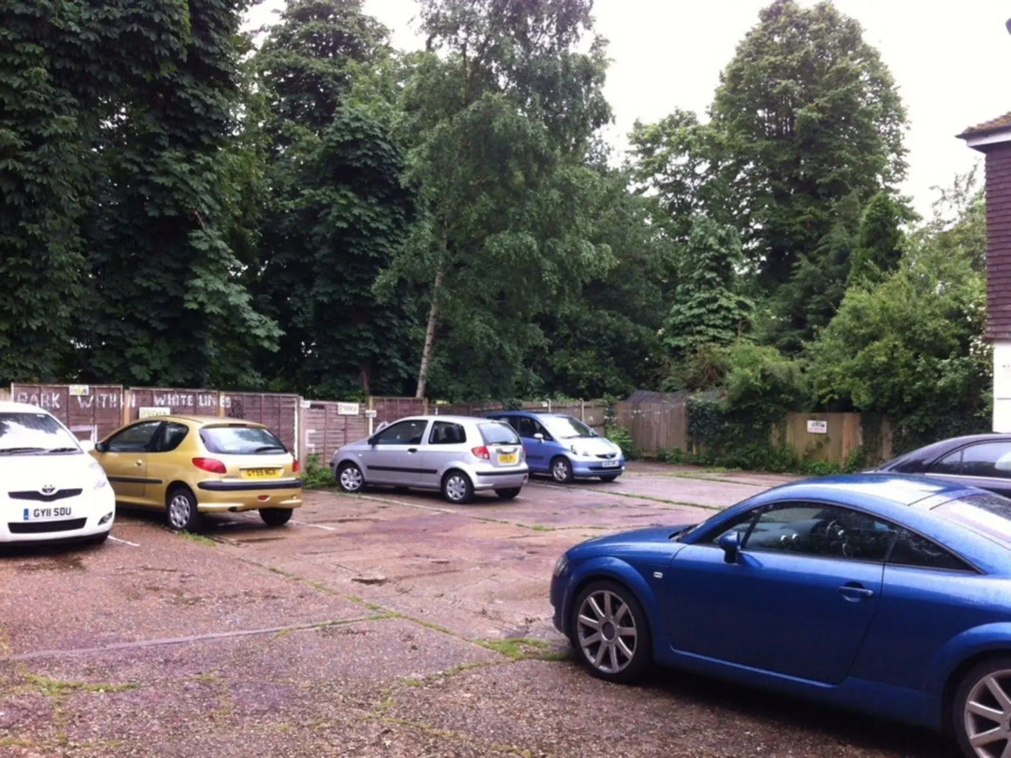 Three Bridges B & B - Gatwick