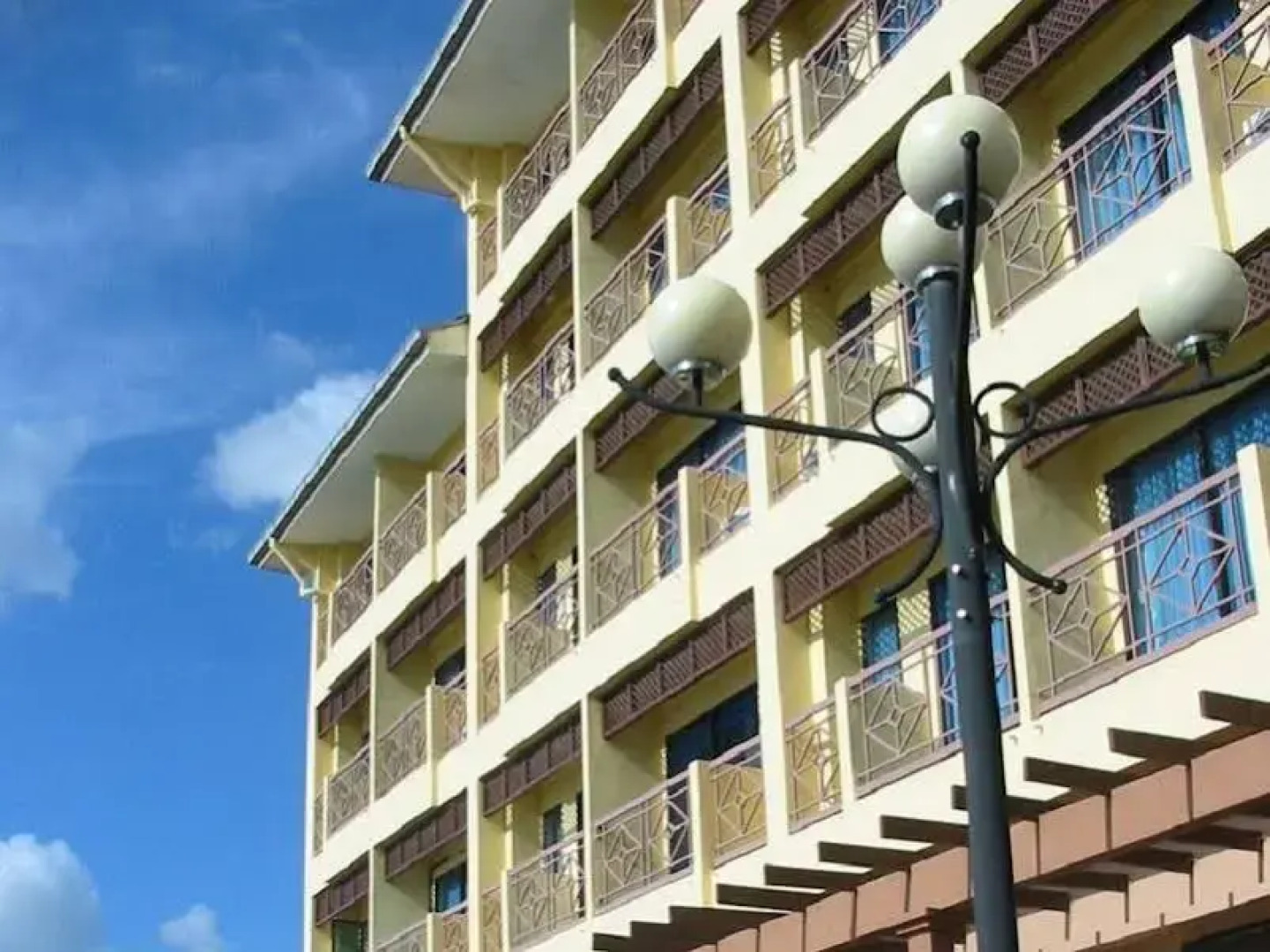 Putra Brasmana Hotel