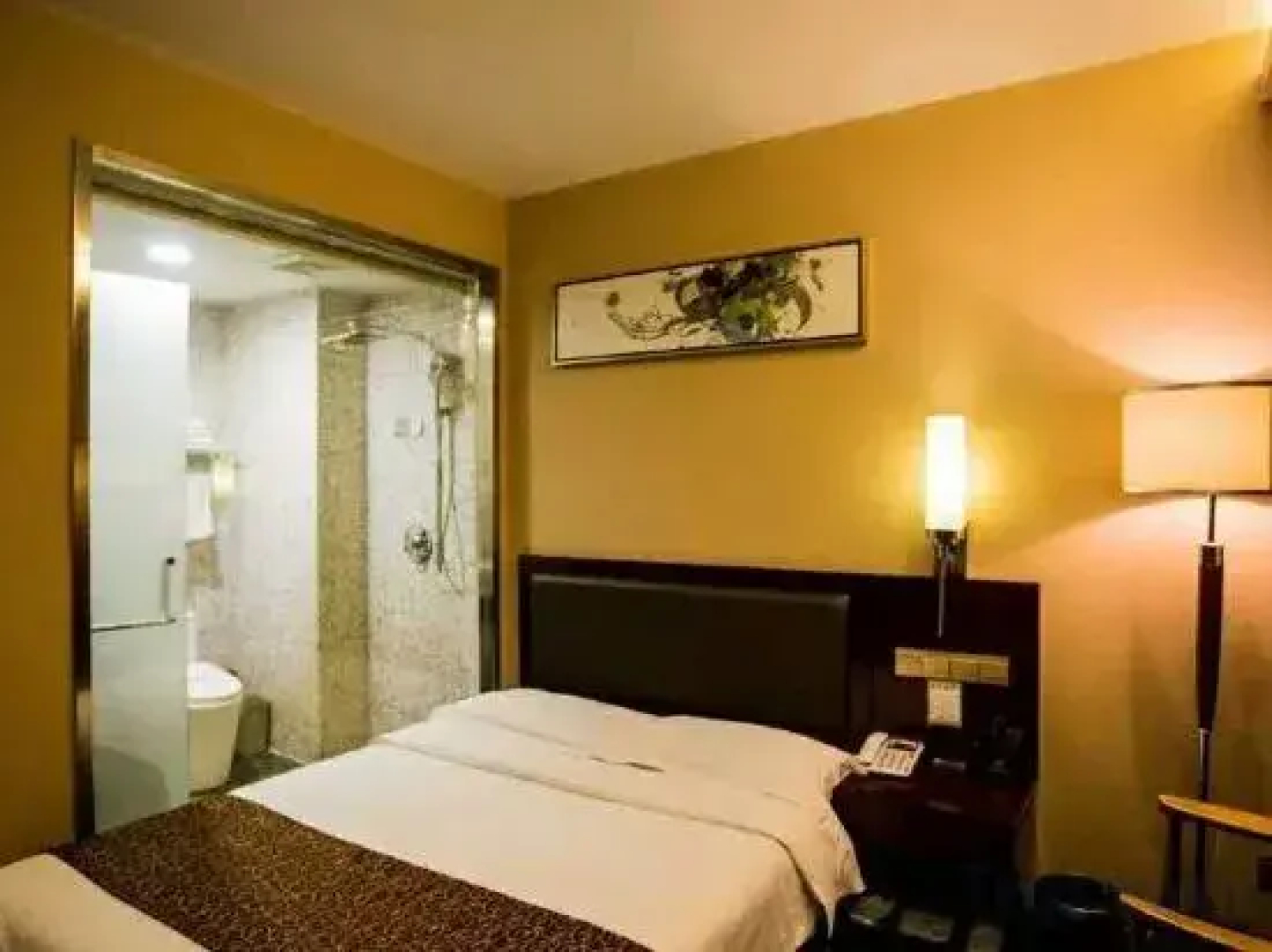 Zhenghe Holiday Hotel