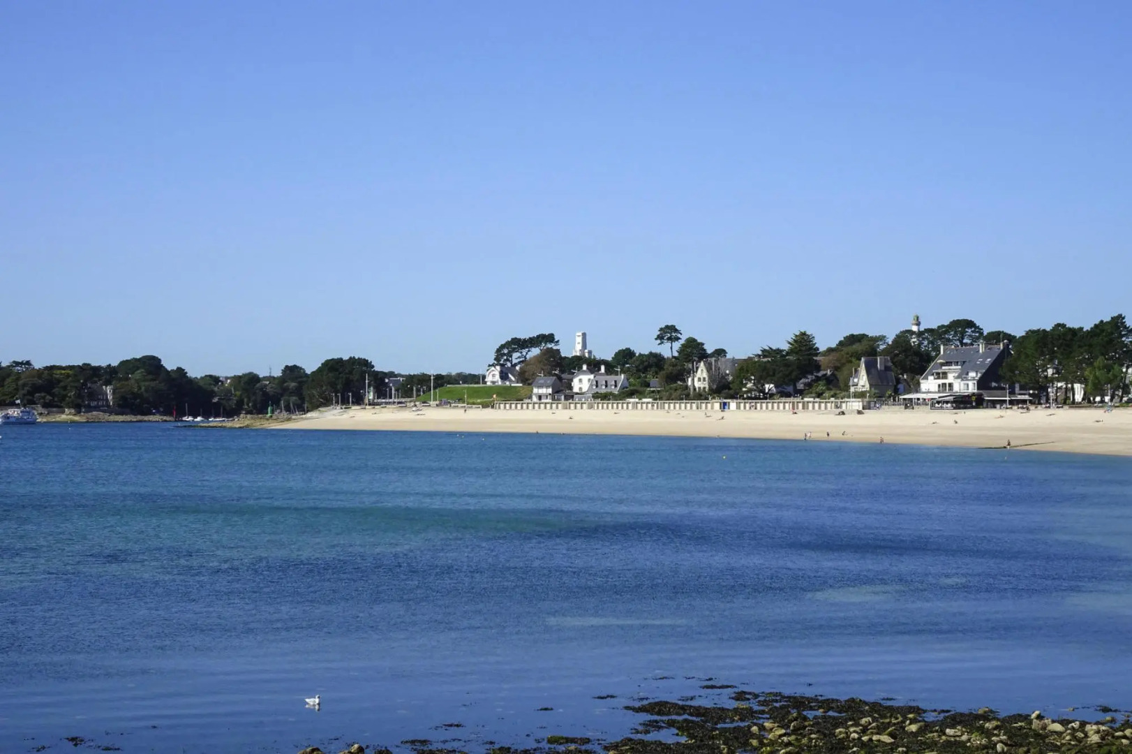 Semi-detached House in the Castle Park, Benodet