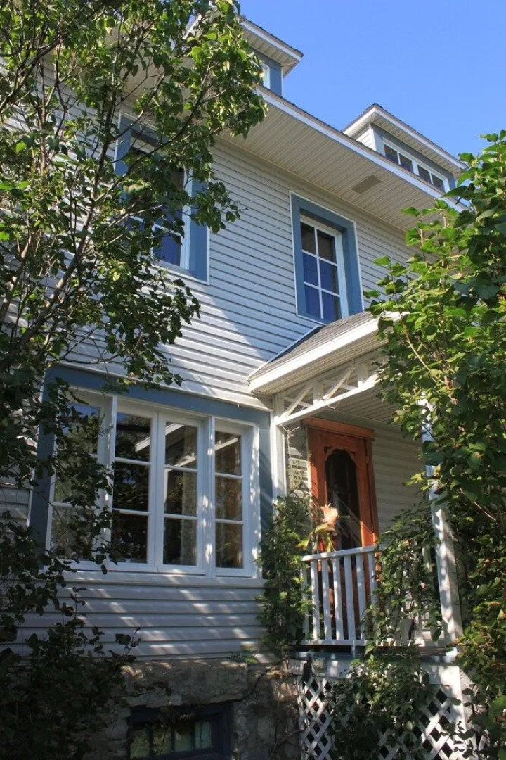 La Maison sous les Lilas