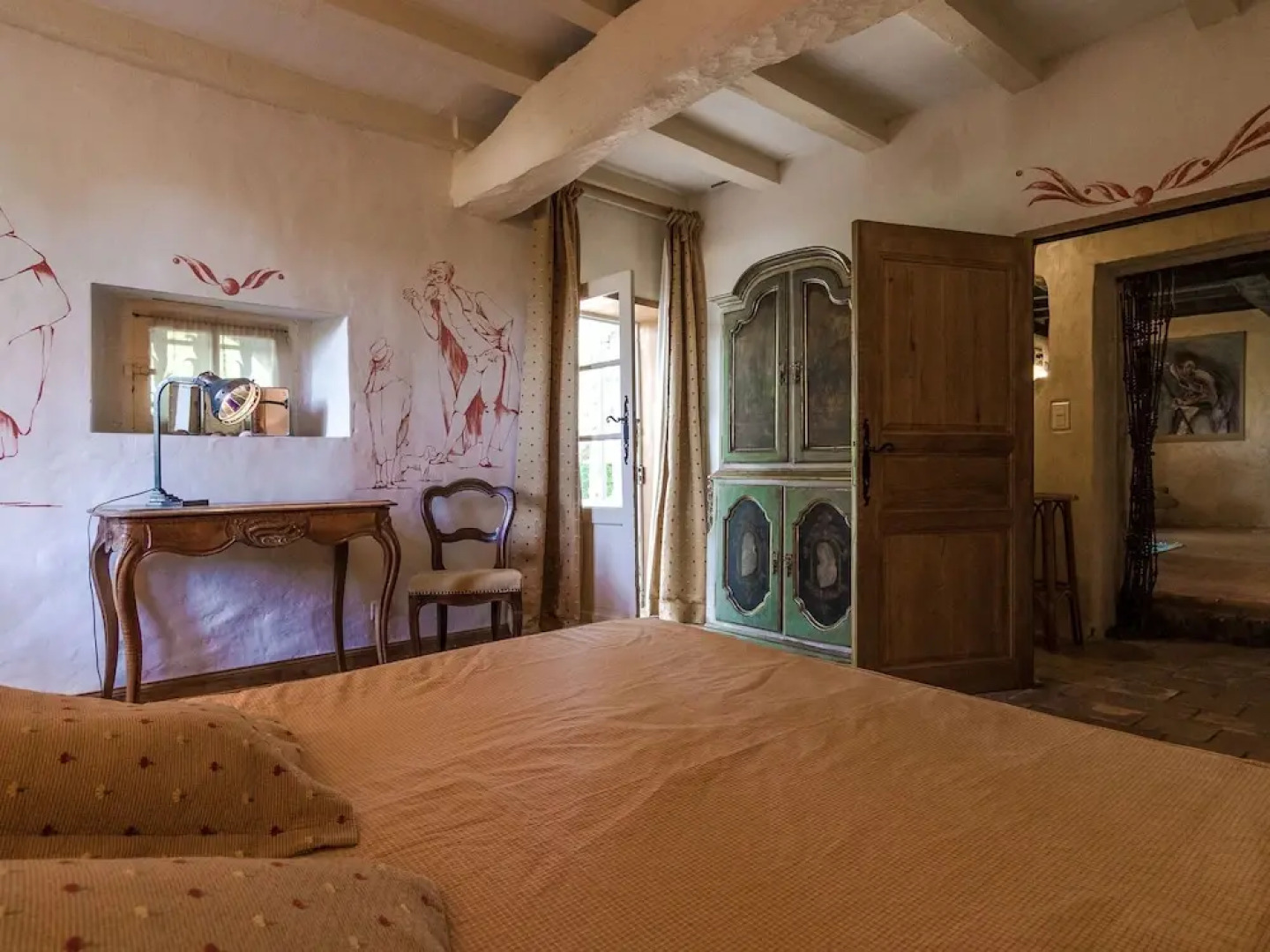 Ritzy Mansion in Sourzac With Tennis Court, Pool & Gym