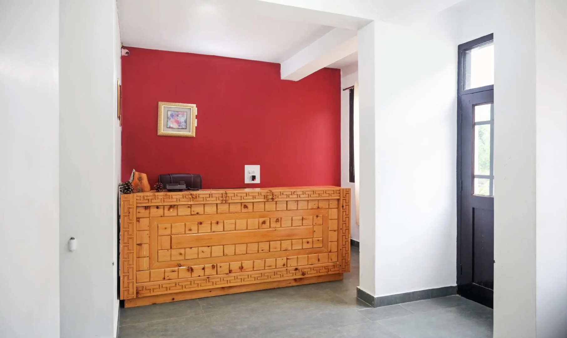 Treebo Trend Woodward II