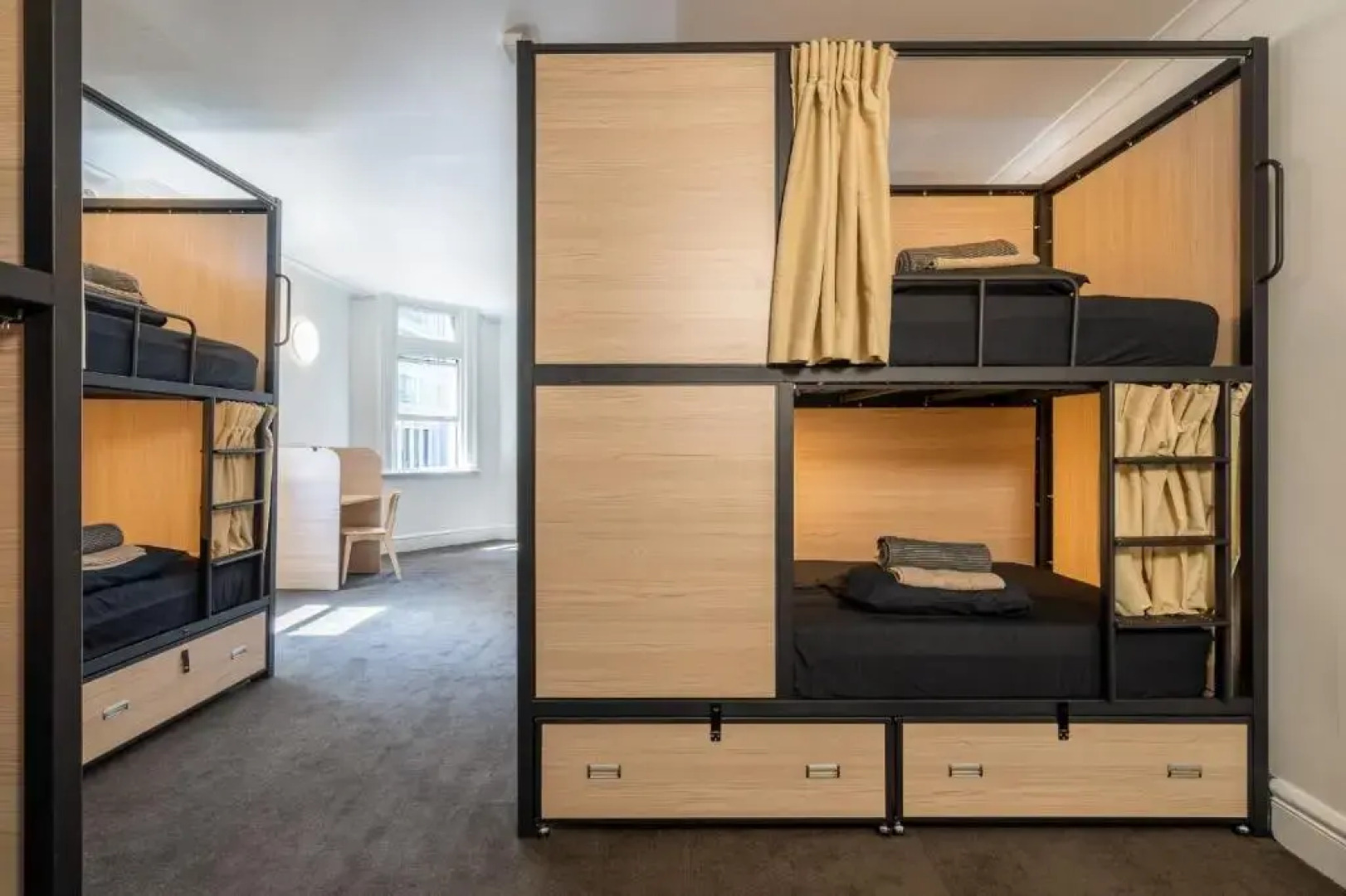 Shakespeare Backpackers Int'l Hostel