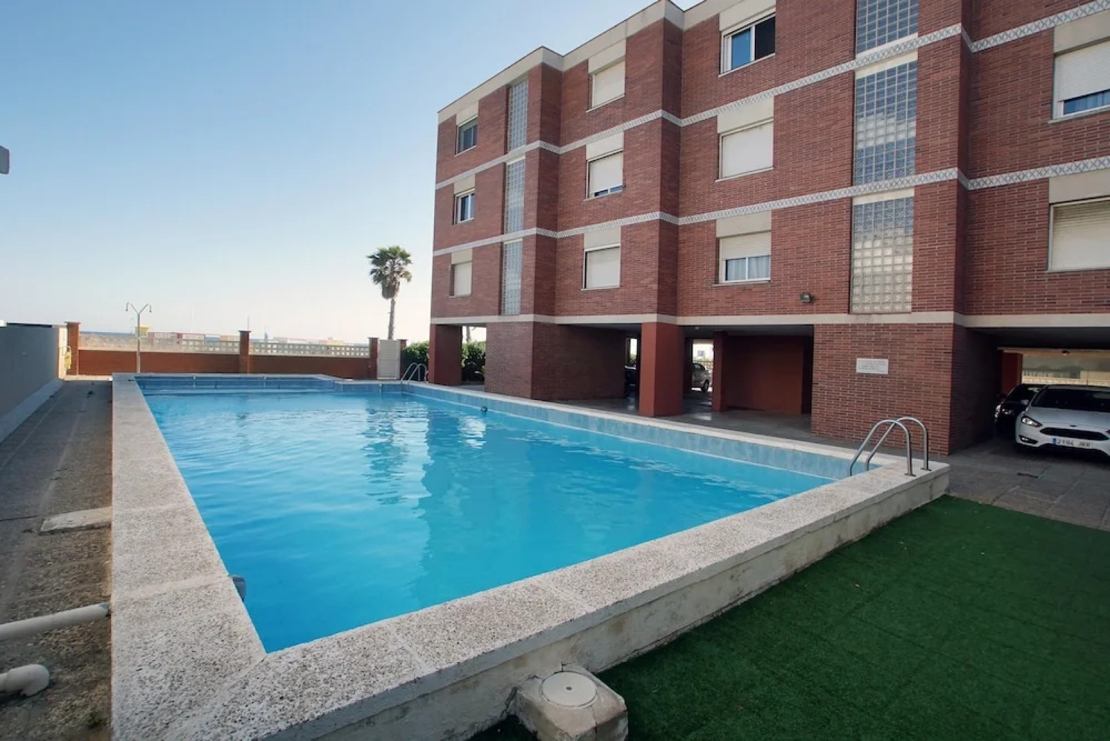 Calaluz Be my Guest Castelldefels