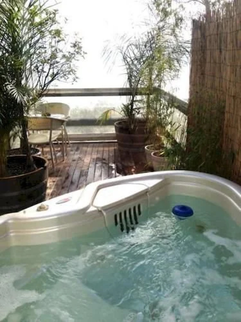 Northern Aspects - Arthurs Seat and Red Hill