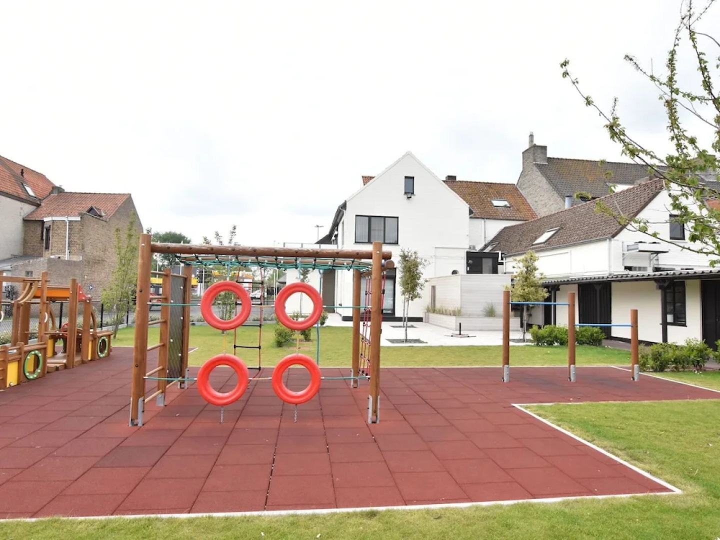 Graceful Apartment in De Panne With Garden