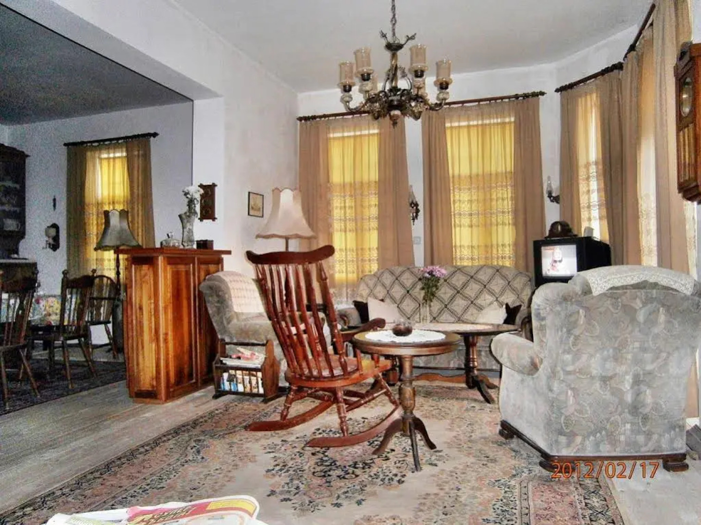 Retro - 19th Century Guest House