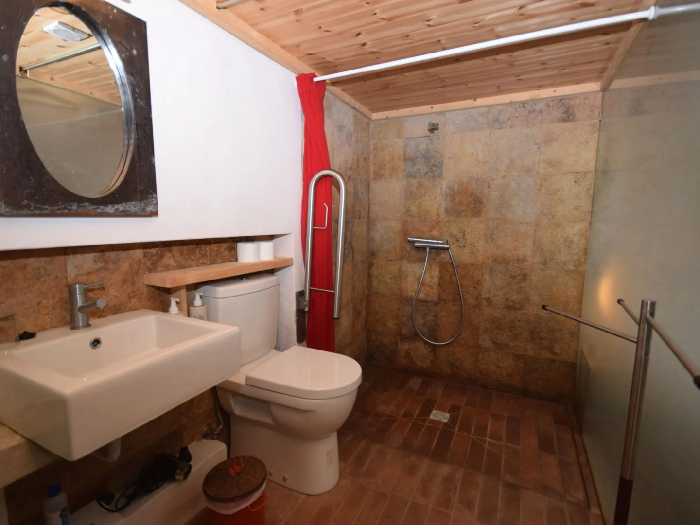 Cottage in Sdo Lums With Barbecue