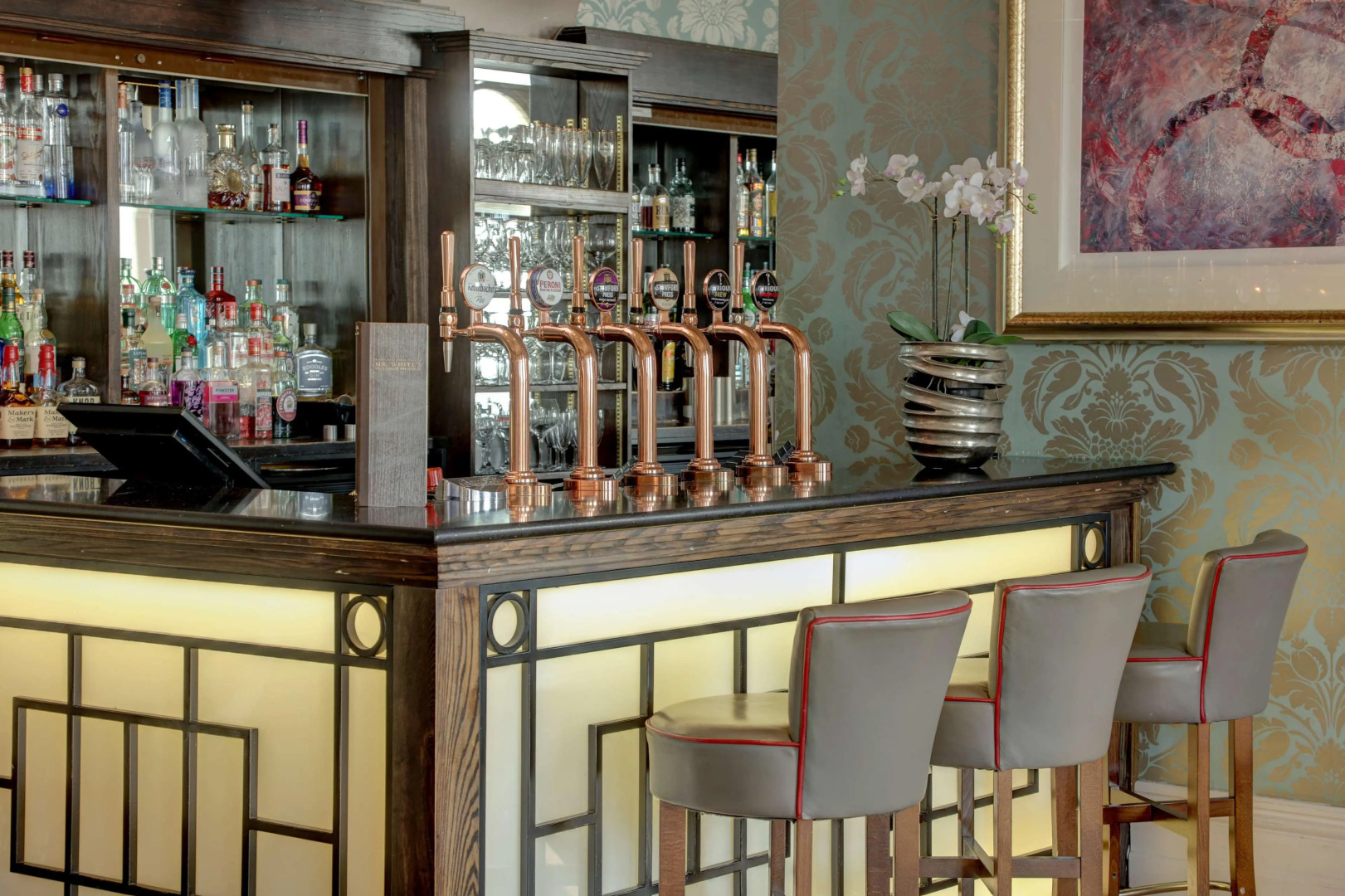 Dover Marina Hotel & Spa, Tapestry Collection by Hilton