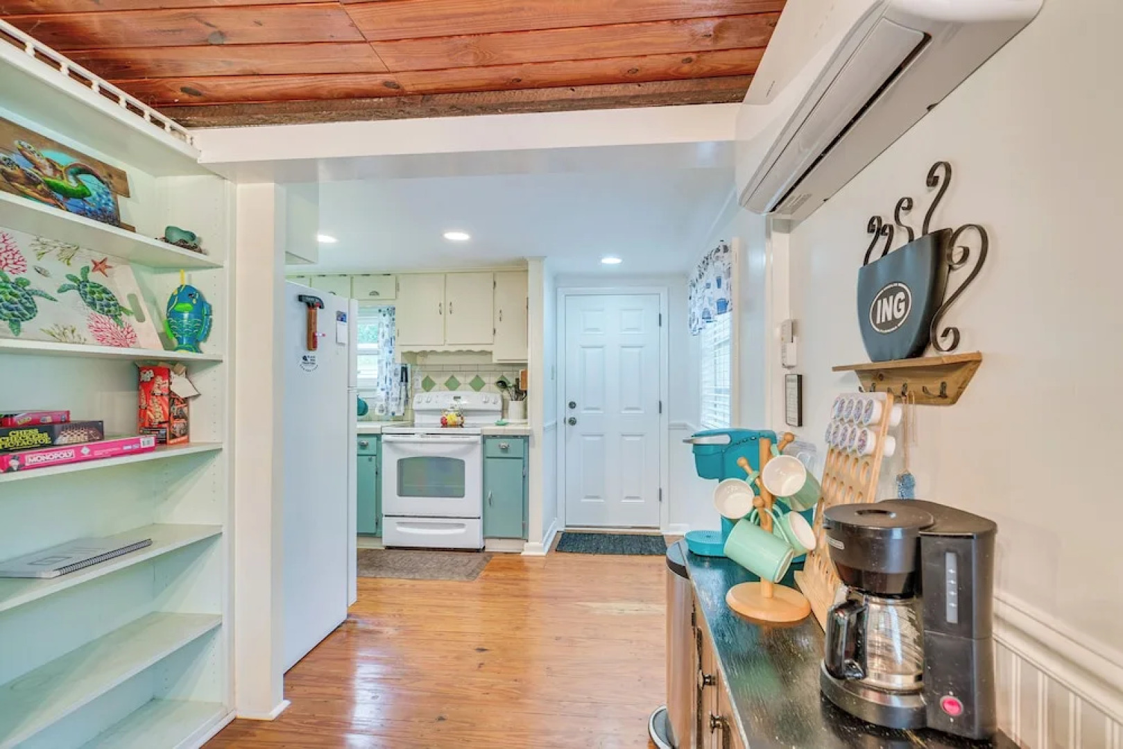 2 Mi to Marina: Inglis Retreat w/ Boat Parking