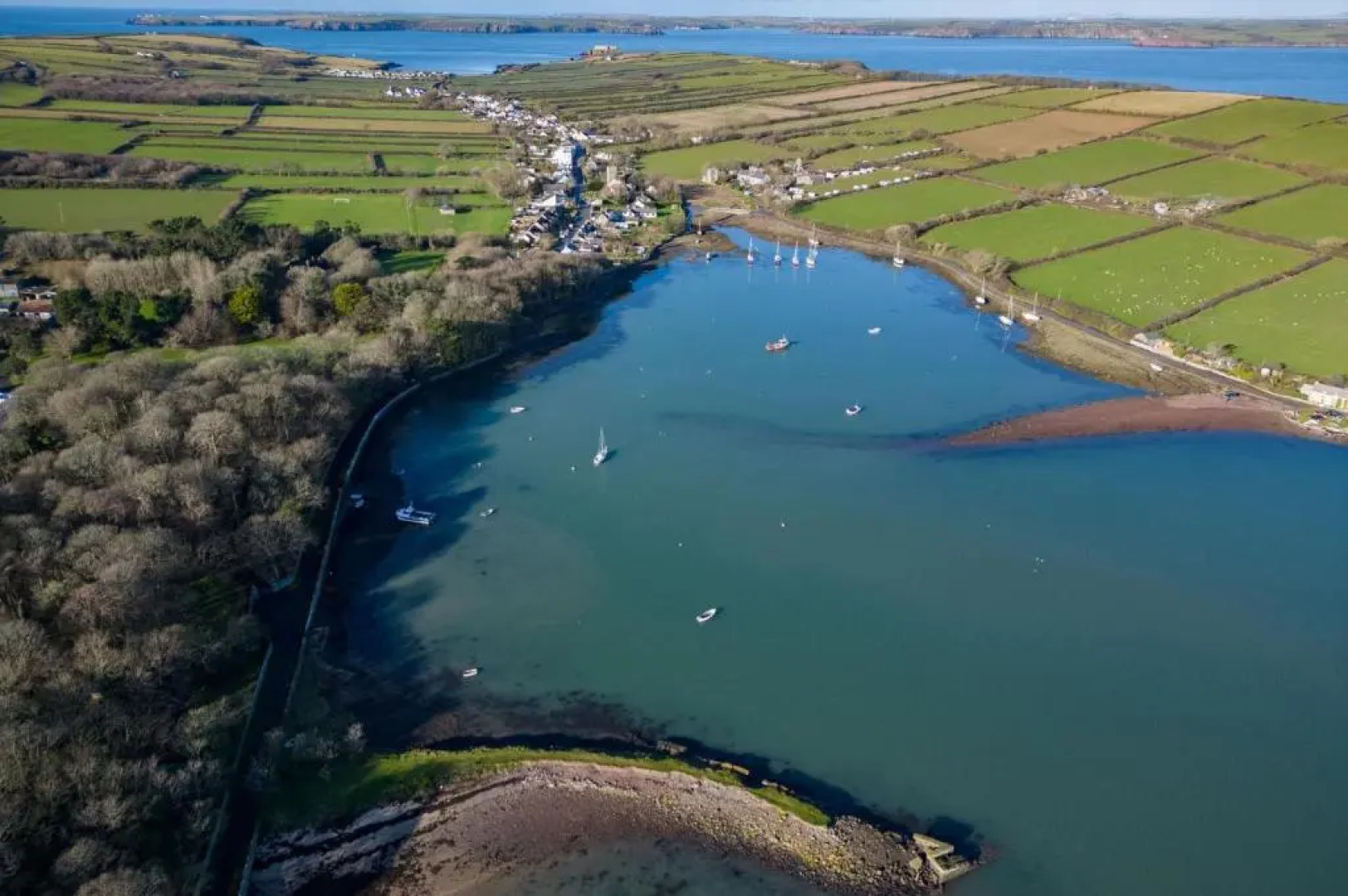 The Old Stables - 3 Bedroom Cottage - Angle