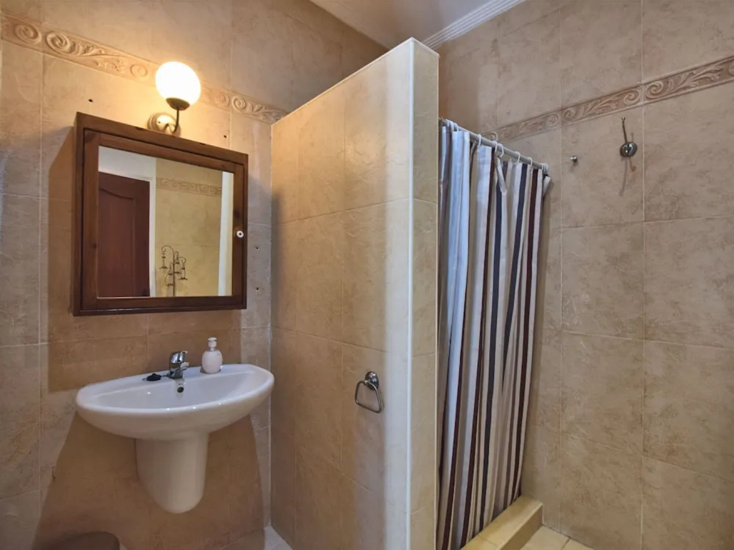 Cozy holiday home with beautiful terrace, panoramic views, WiFi and private pool