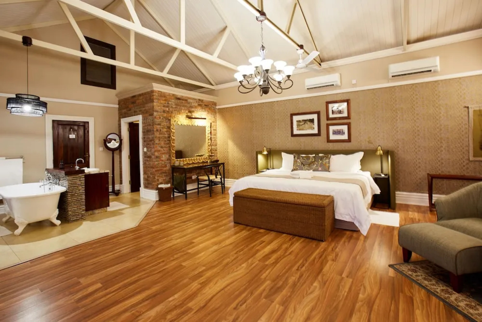 Zambezi Grande Private Game Experience - All Inclusive