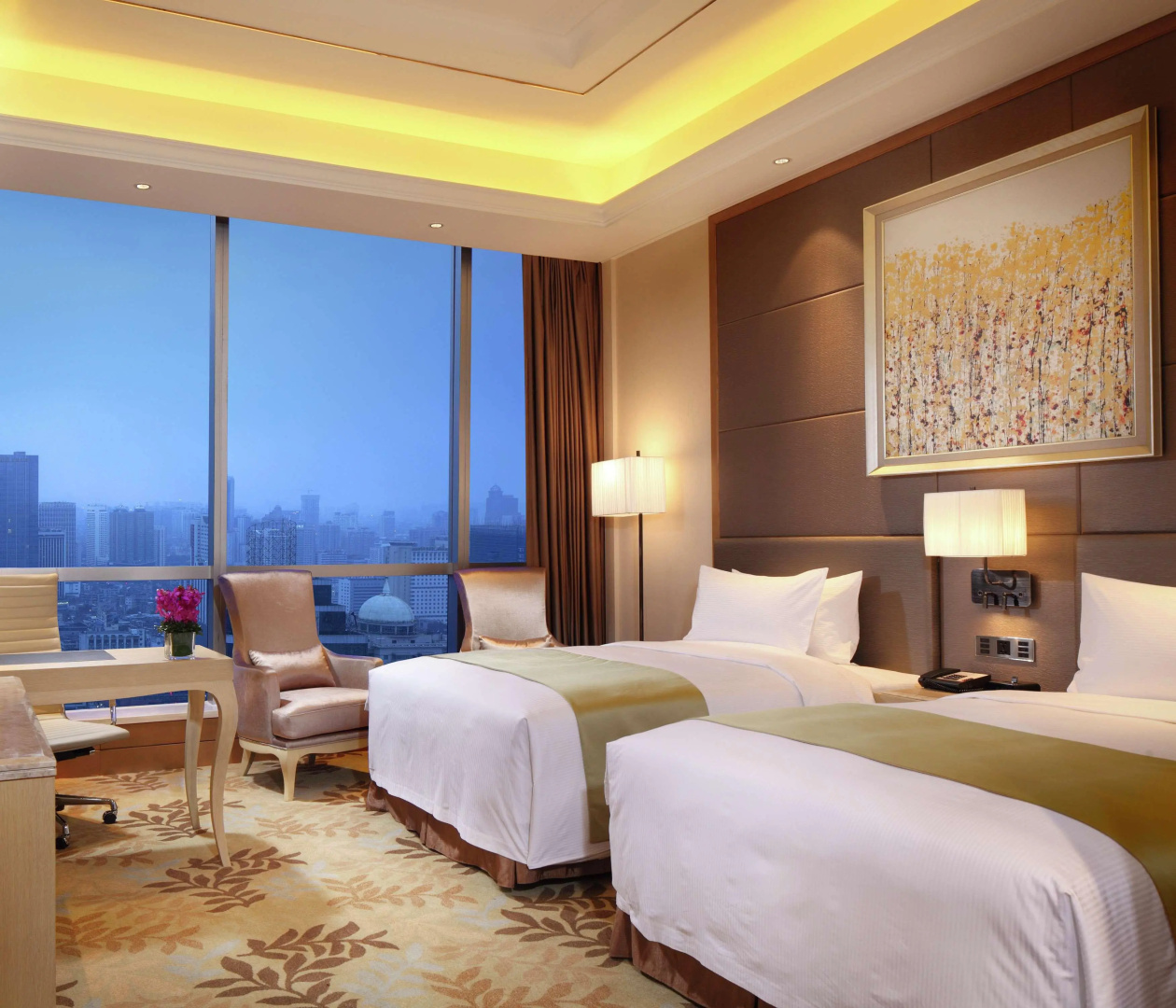 DoubleTree by Hilton Guangzhou-Free Shuttle Bus to Canton Fair Complex & Overseas Buyer Registration Services during Canton Fair Period