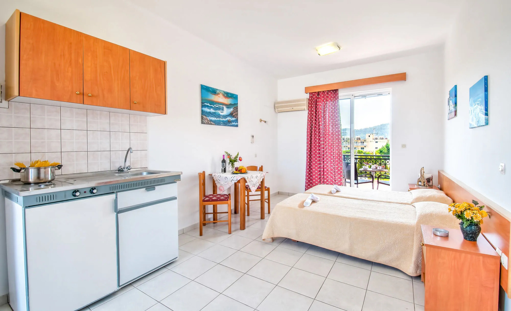 Johnhara Studios & Apartments