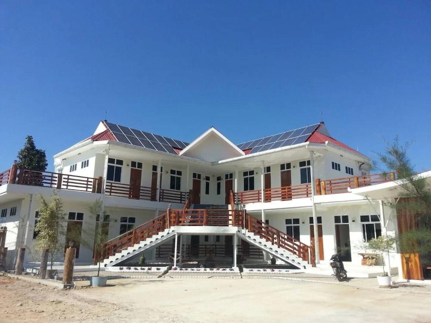 The Lodge Ngwe Taung