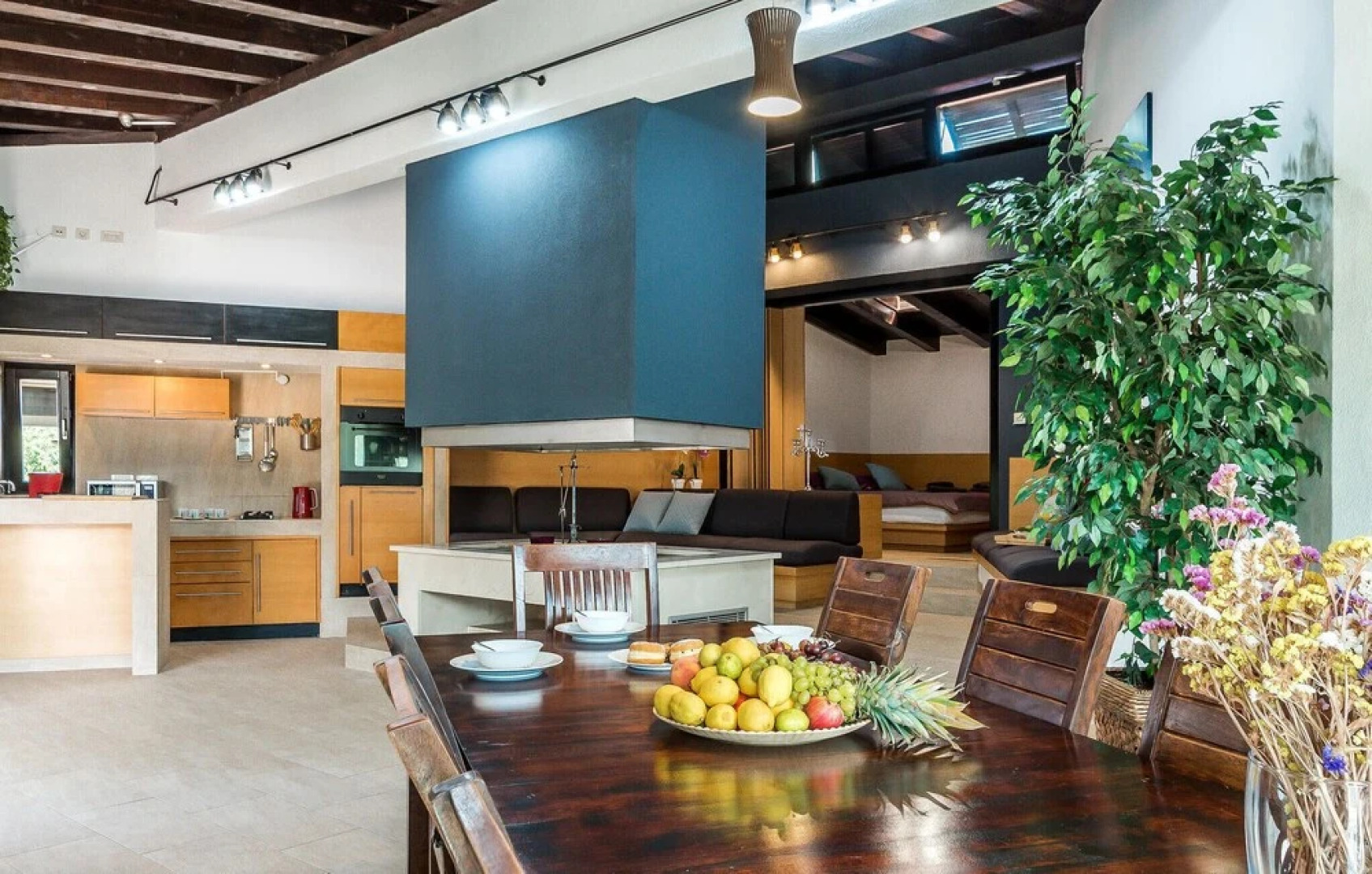 Beautiful Home in Ivinj With Sauna, Wifi and 5 Bedrooms