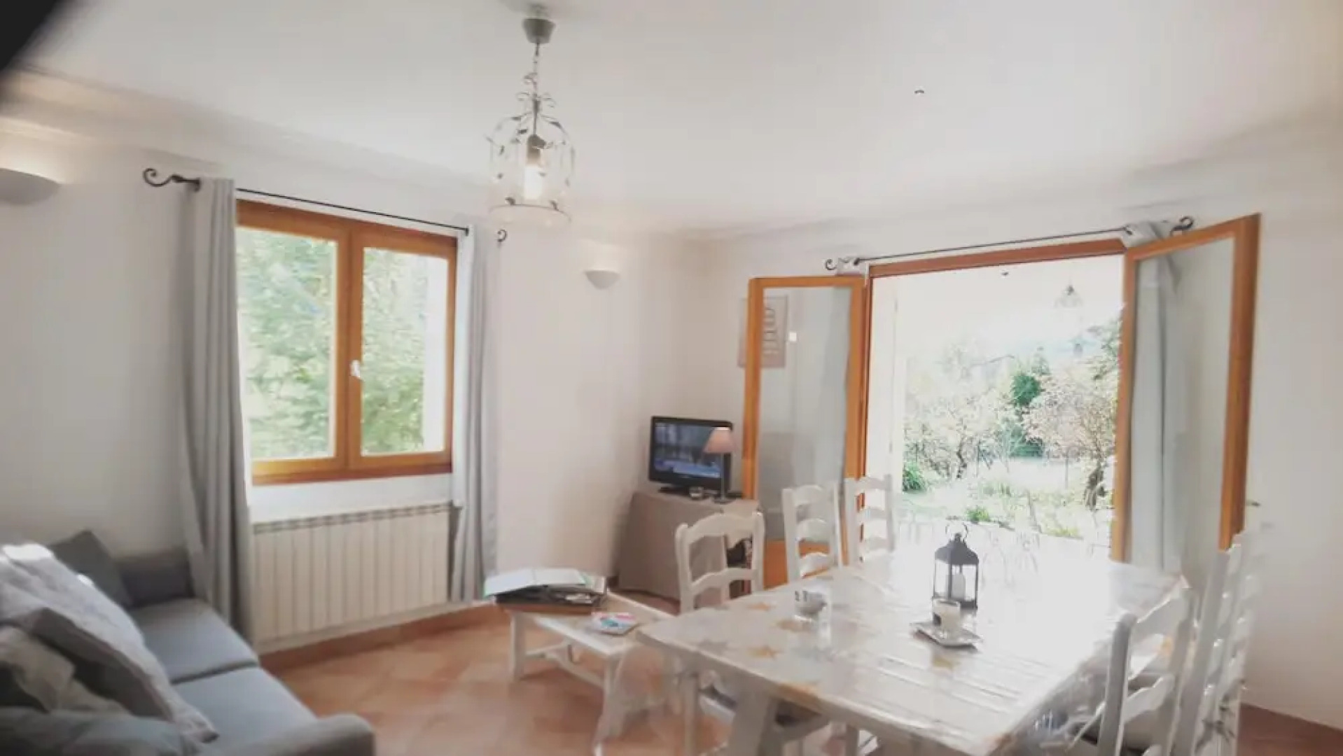 Apartment With one Bedroom in Le Bar-sur-loup, With Wonderful Mountain View, Enclosed Garden and Wifi