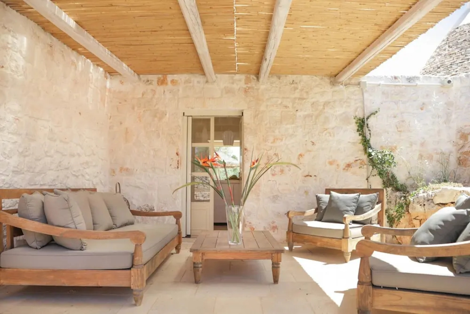 TD Trulli di Carole Renovated Trulli With Pool