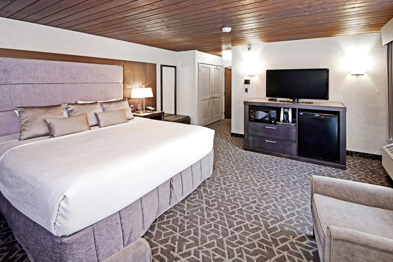 Best Western Plus Banff International Lodge