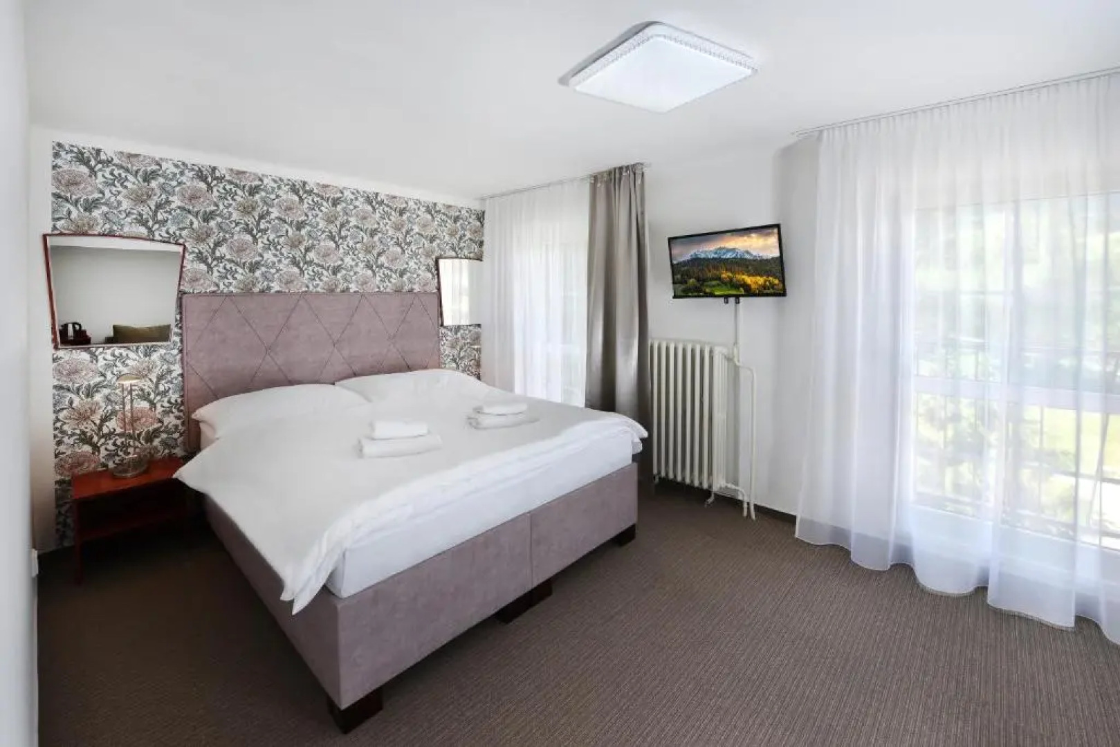 APLEND Hotel Lujza Major