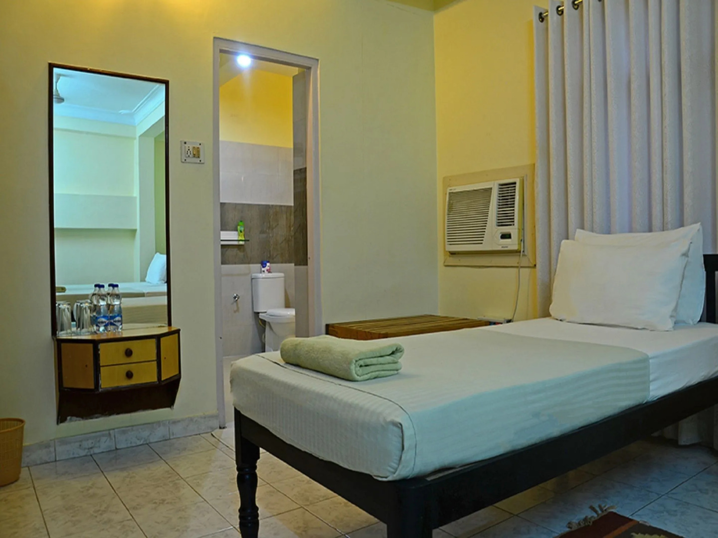 Kokari Guest House B&B