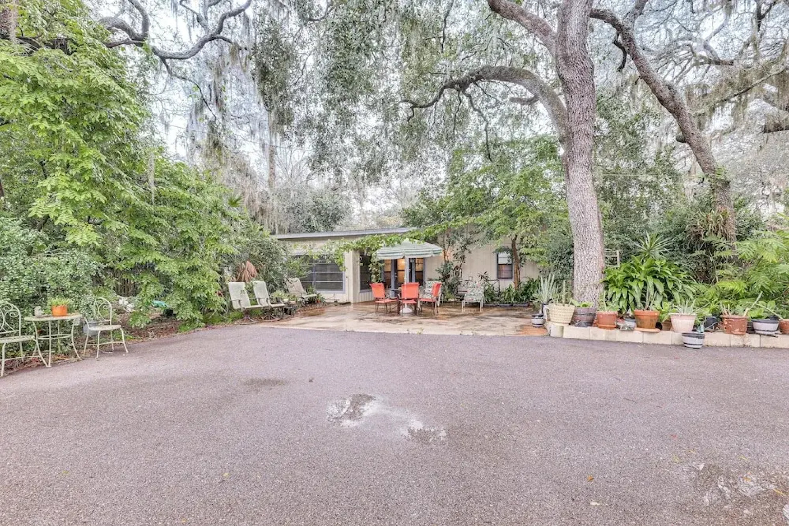 Spacious Brandon Home: 10 Mi to Downtown Tampa!